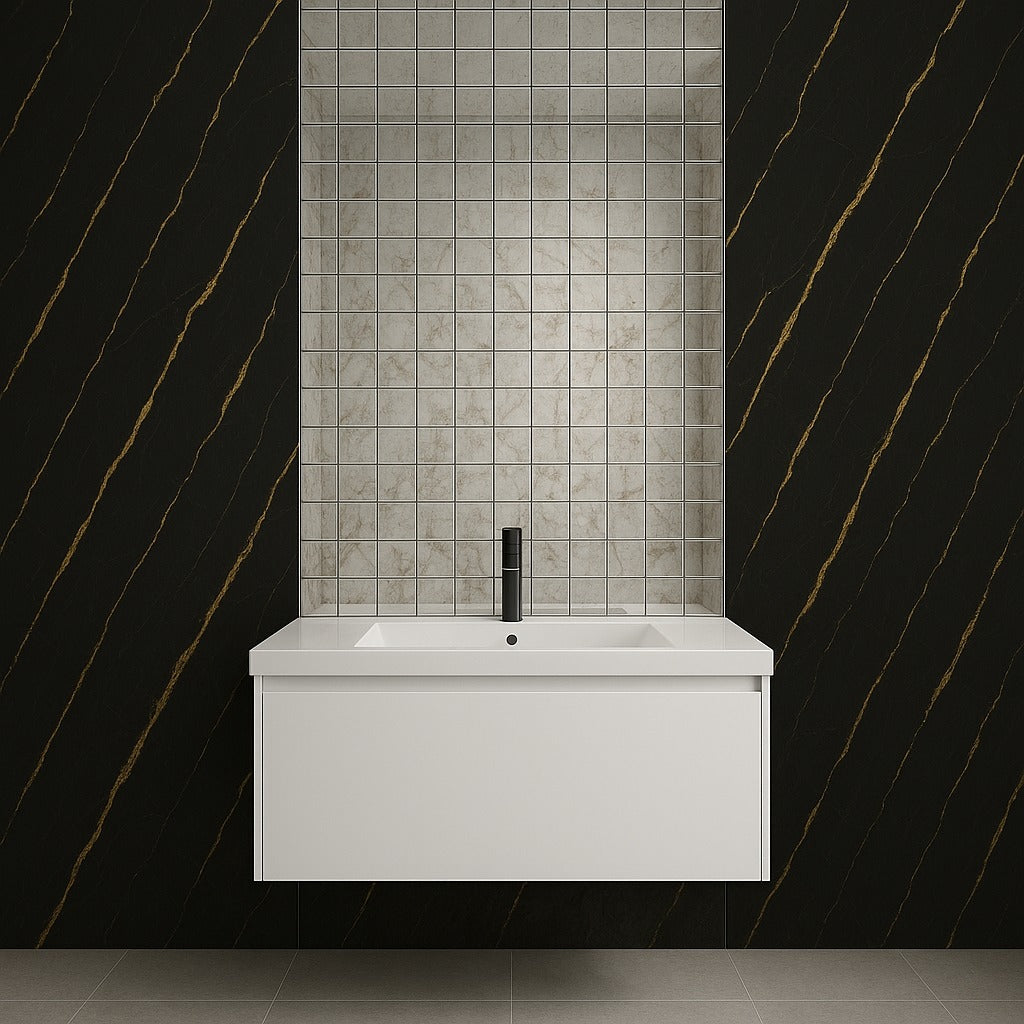 Nuvoria  – Specchio Decorativo a Riquadri Lucido.